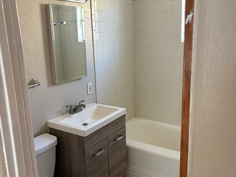 918 W McDowell Rd #2 — Photo 3