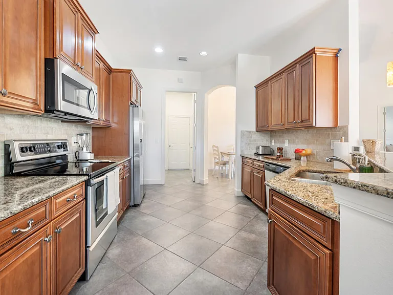 8237 Valiant Dr — Photo 16