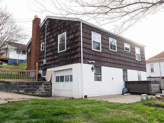 3rd image of 612 Potomac Ave