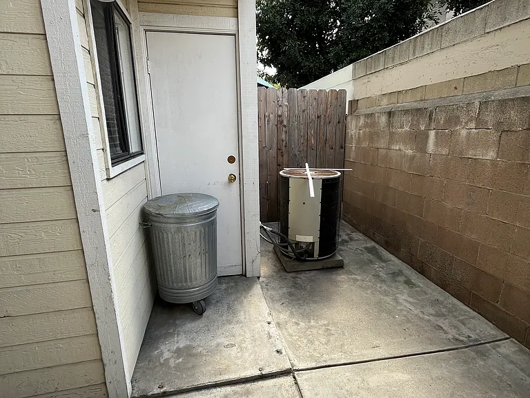 1216 E La Palma Ave — Photo 10