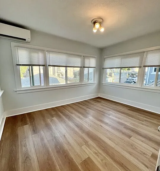1216 5th Ave — Photo 30