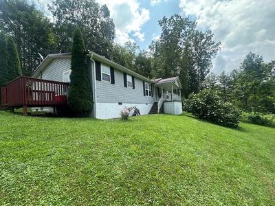 82 Rodney Ave, Mount Nebo, WV, 26679