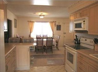 7415 Ullom Dr, Las Vegas, NV 89139