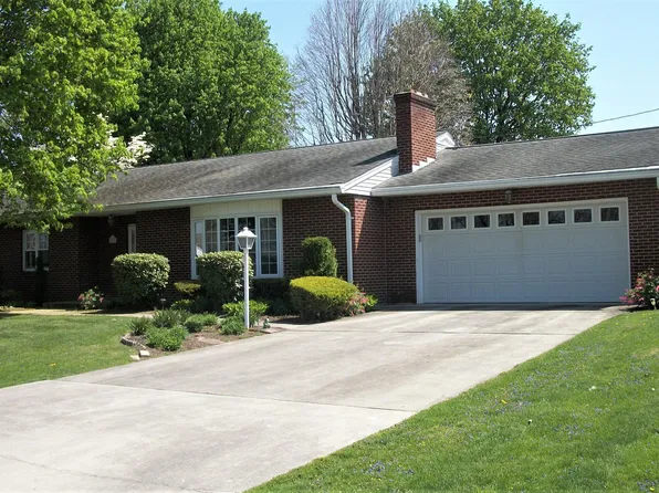 153 Division St, Bedford, PA 15522