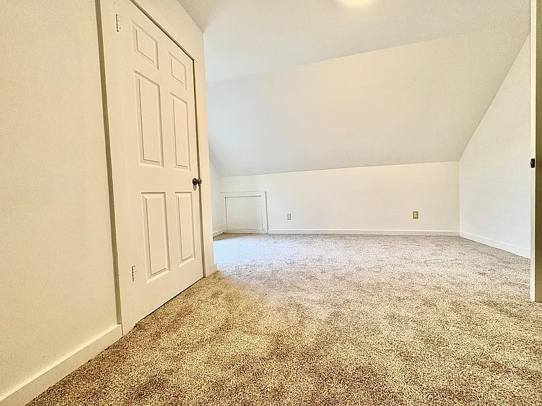 2117 Bertrand St — Photo 20