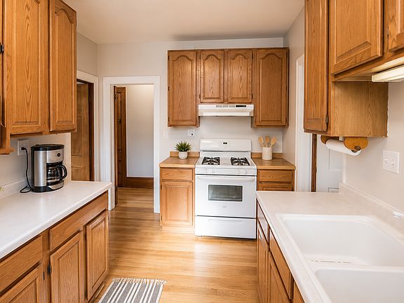 5th image of 4517 Nicollet Ave