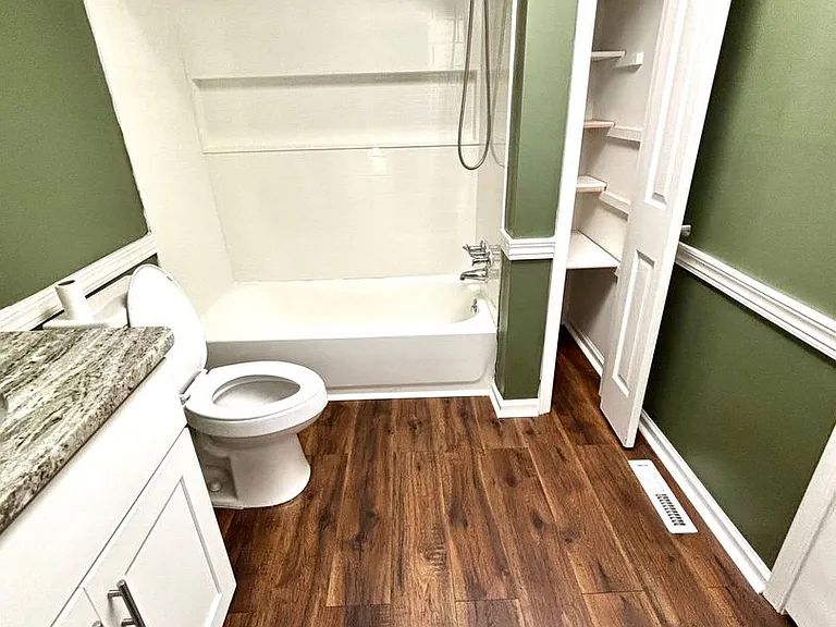 4016 Richard Lee Ct — Photo 18