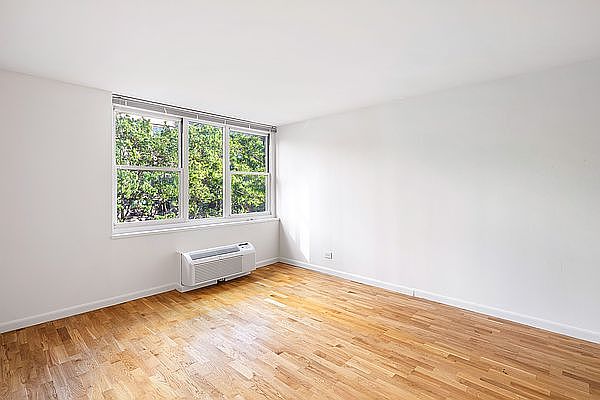 1st image of 375 S End Ave APT 4R