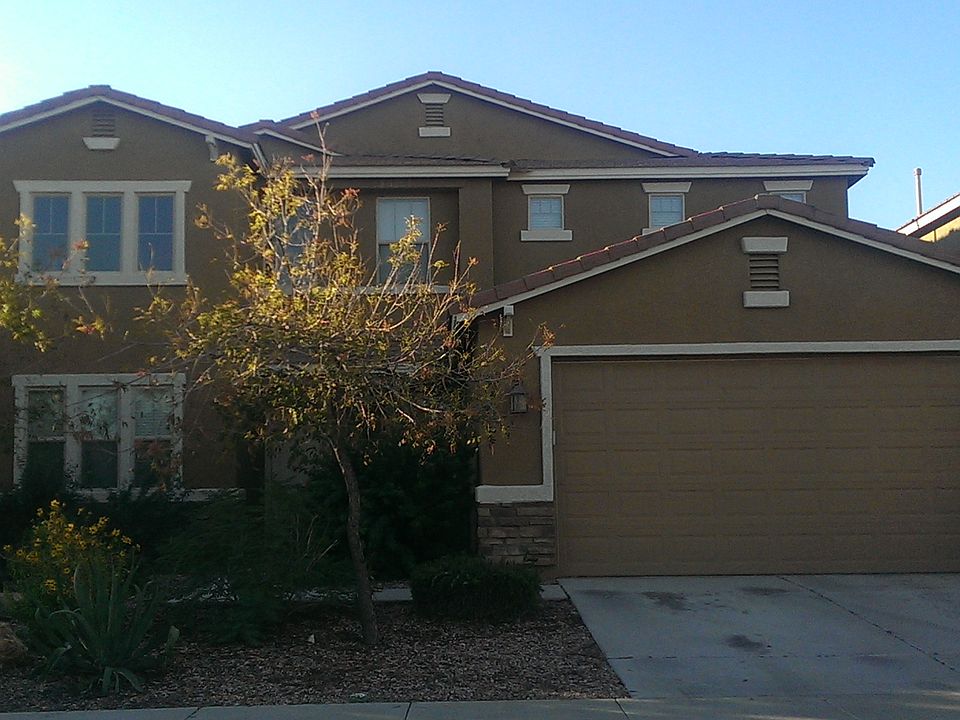 1st image of 42495 W Cheyenne Dr