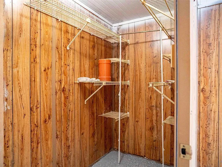 9214 Woodland Oaks Dr — Photo 26