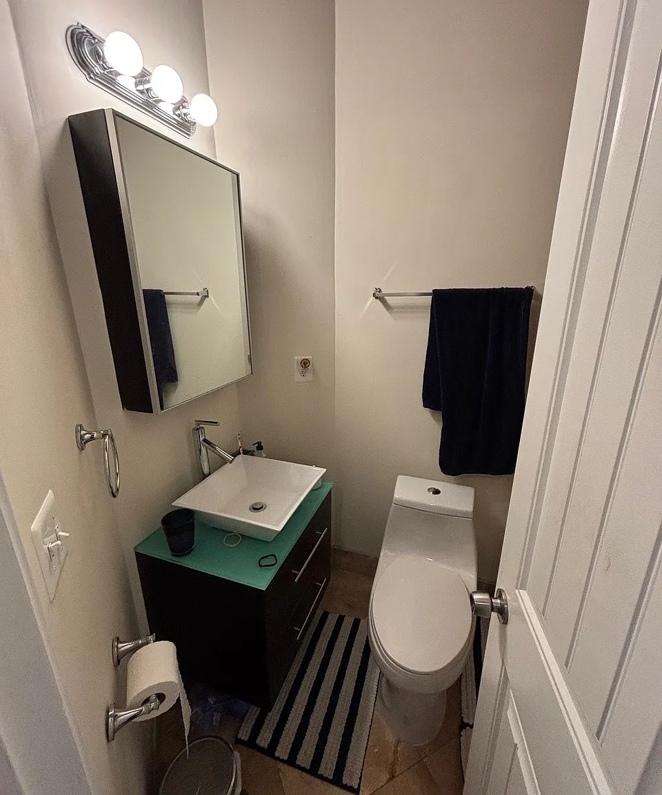3 bed, 3.5 bath, 1761 sqft, $6,250 — Photo 4
