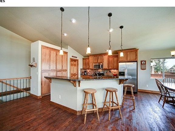 5th image of 4710 Georgetown Dr