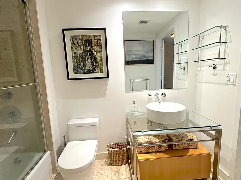 6000 Collins Ave #509 — Photo 26
