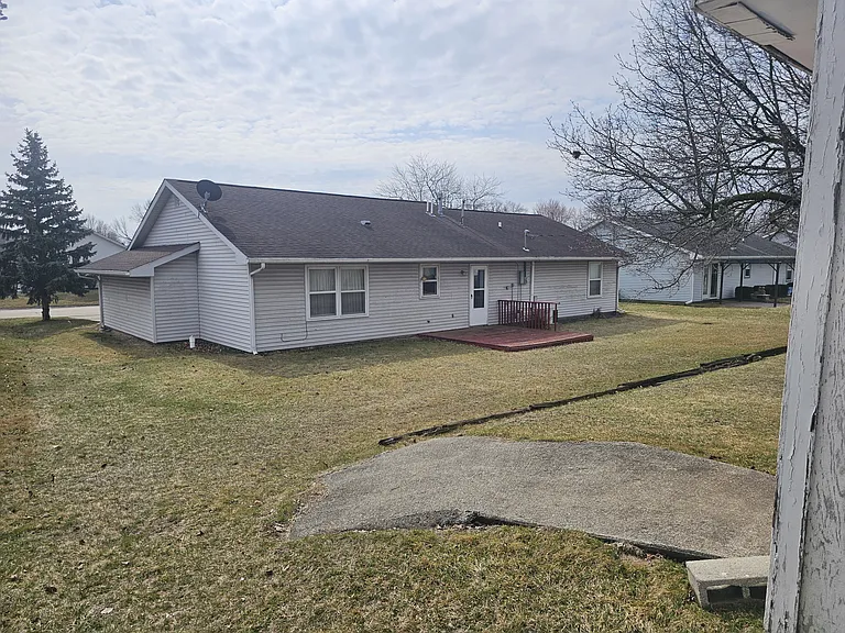 Cherry Ln — Photo 1