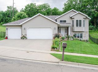 2350 Tee Time Rd SE, Rochester, MN 55904