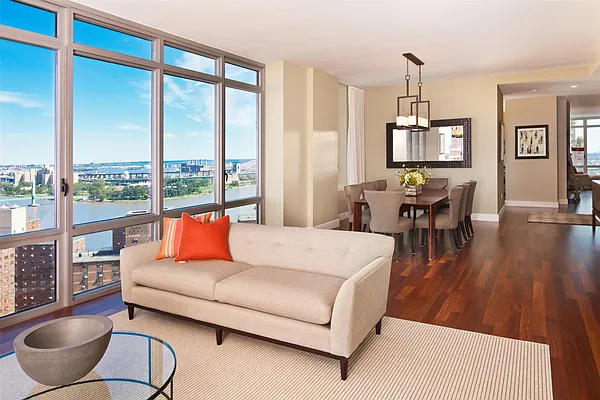 Sold by Douglas Elliman | media 15