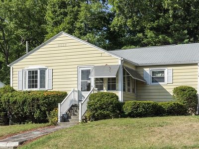 2 Sherwood Rd, Worcester, MA, 01602