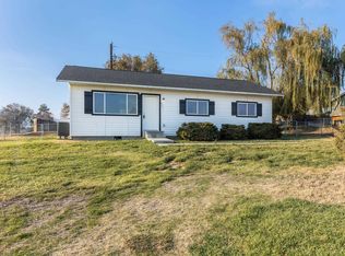 601 10th St, Benton City, WA 99320
