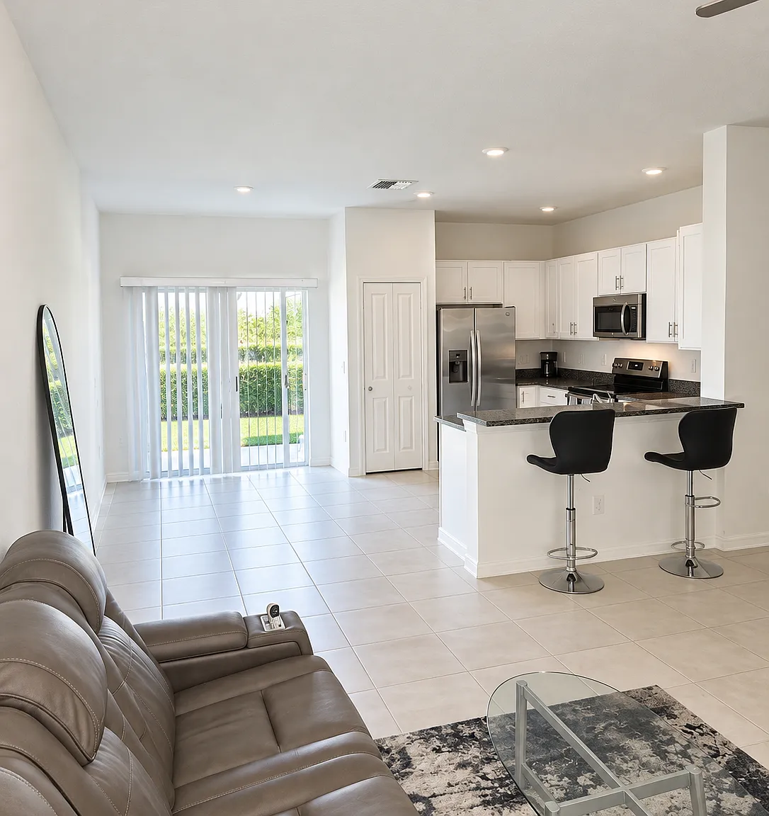 3 bed, 2.5 bath, 1634 sqft, $2,100 — Photo 2