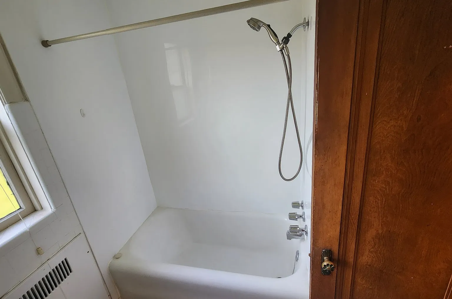 1 bed, 550 sqft, $1,000 — Photo 2