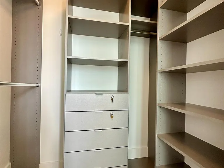 201 Folsom St #15D — Photo 14