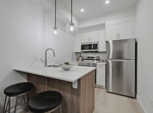 3408 37th St SW, Calgary, AB T3E3C1