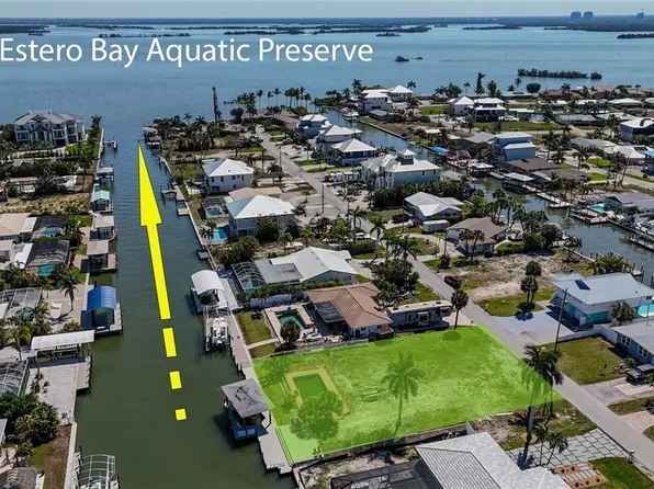 207 Ibis St, Fort Myers Beach, FL 33931