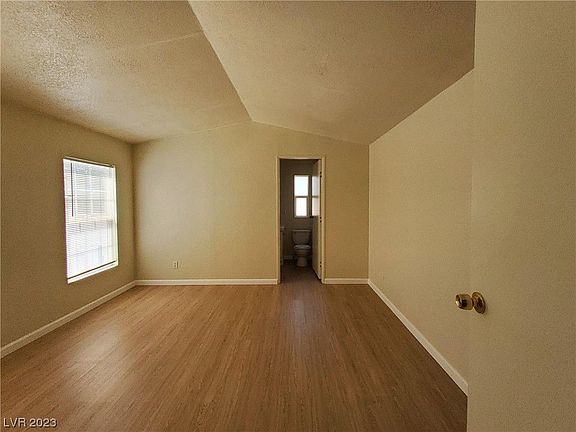 4th image of 561 Janet Ln Unit 3