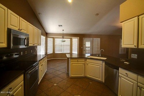 1st image of 4125 E Graythorn Ave