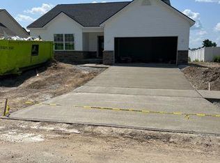 2123 Carson Ln, Monroe, MI 48162