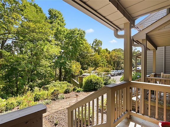 4th image of 107 Mayview Manor Court #O
