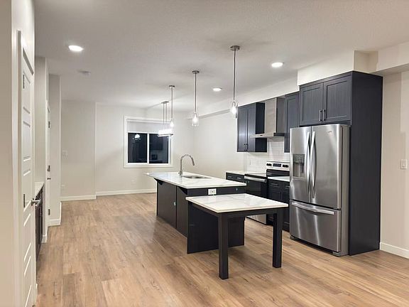 5th image of 7814 Yorke Rd NW