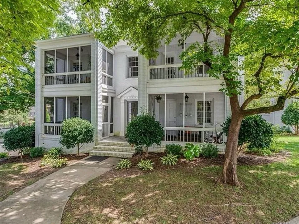 124 N Laurel Ave #3