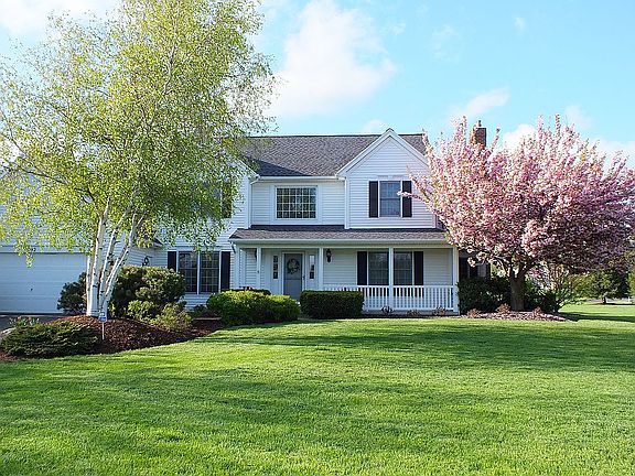 3rd image of 292 Meadowlark Ln