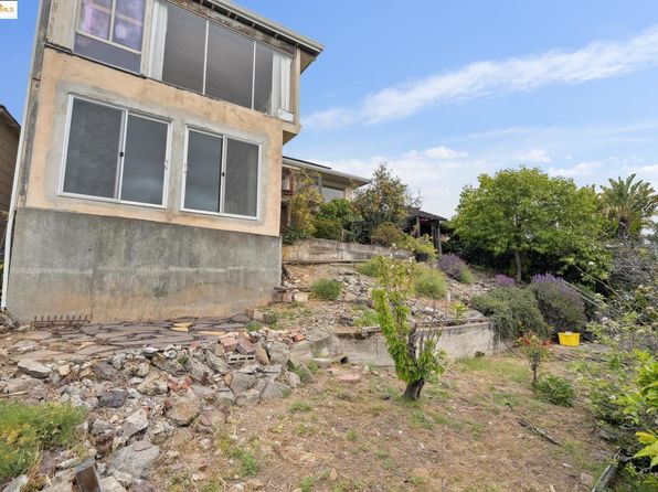 2831 Steinmetz Way, Oakland, CA 94602