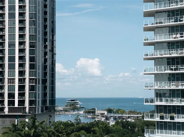 175 2nd St S APT 808, Saint Petersburg, FL 33701