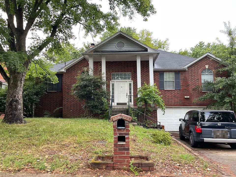 1st image of 944 Blue Mountain Ln