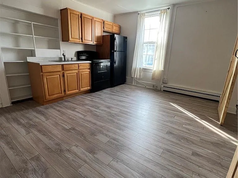 155 Main St #6 — Photo 7