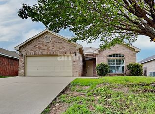 6304 New Harbor Ln, Fort Worth, TX 76179