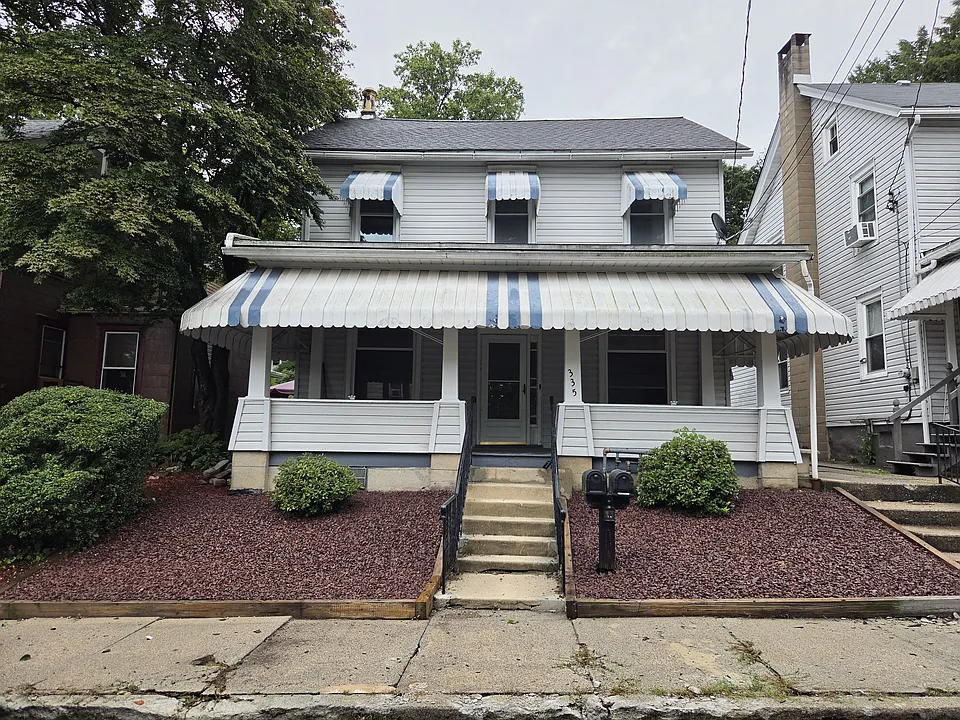 335 1st St #1