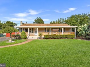 302 Mohawk Trl, Browns Mills, NJ 08015