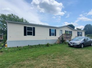 652 Snow Hill Dr, Saint Clair, MO 63077