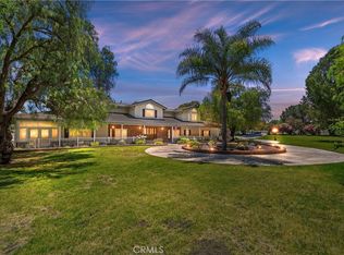 43930 Flores Dr, Temecula, CA 92592