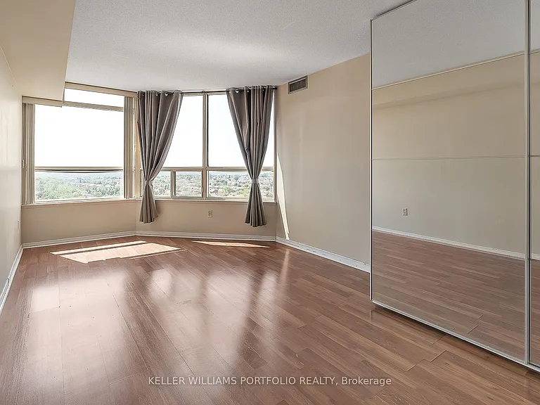 400 Webb Dr #1402 — Photo 24