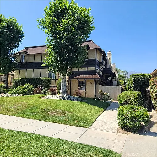 881 W Huntington Dr #G Photo 1