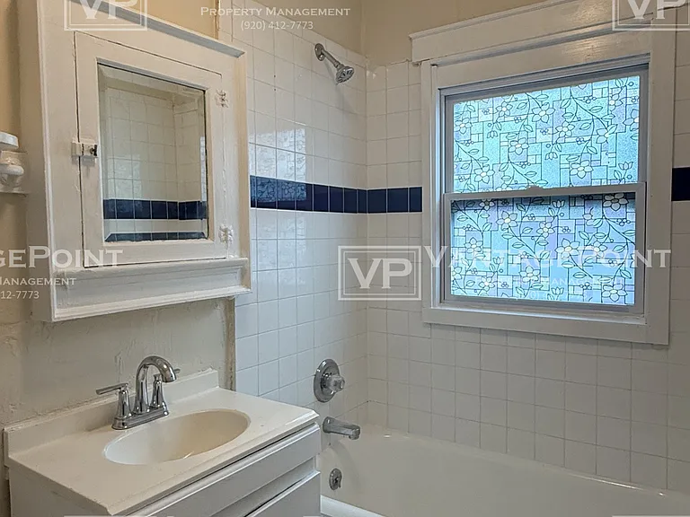 605 W Walnut St #3 — Photo 14