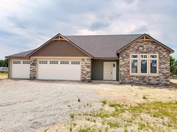 5035 Chickadee Dr, Woodburn, IN 46797