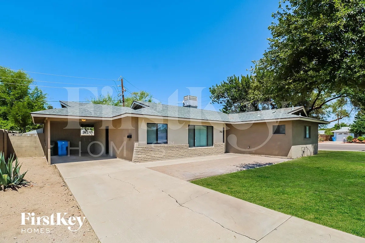 Building Photo - 7156 N 17th Dr