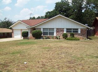 7367 Robinhood Ln, Fort Worth, TX 76112