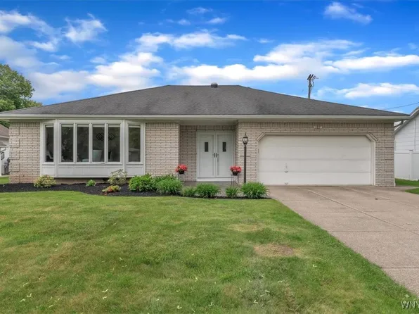 189 Presidio Pl, Williamsville, NY 14221